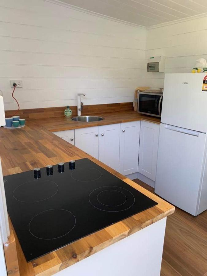 The Wandering Duck - Heritage Tiny House Strahan Exteriör bild
